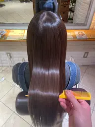 【🉐モデル限定価格】サラサラ縮毛矯正（リタッチ～全体）💫