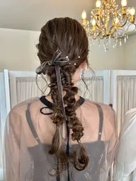 お呼ばれアレンジ✨ツイン編み下ろし🎀