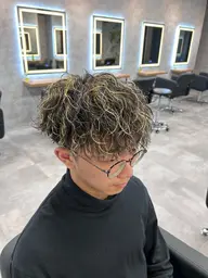 【メンズ限定】メンズ大人気🔥メニューハイクオリティカット＋ツイストスパイラルパーマor波巻きパーマ