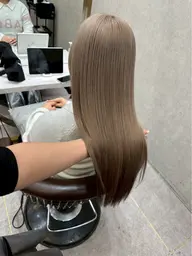 【学割U24】ブリーチ＋フルカラー＋クイック髪質改善トリートメント/髪質改善