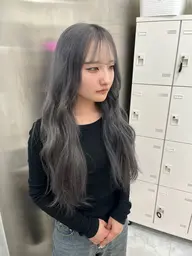 【⚡️黒染め剥がしトリプルカラー⚡️】複雑履歴の方やホワイト、グレー系のカラーにしたい方はこちら‼️カット無料✨️