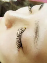 ナチュラル上品フラットラッシュ(上)100本までカラー込