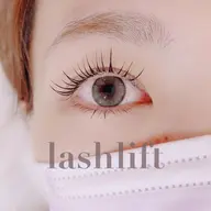 次世代まつ毛パーマ/ラッシュリフト(上)トリートメント付