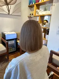 ケアブリーチ➕オンカラー➕無料トリートメント🌈