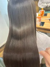 髪質改善酸性水素縮毛矯正+Aujuaトリートメント