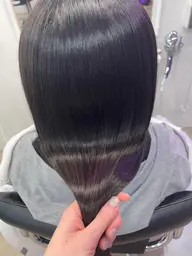 【限定価格】🌱韓国ヘアカット＋縮毛矯正ストレート🌱髪質改善トリートメント