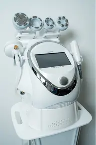 二の腕ガンダム🤖でお悩みのあなた⚡️もう隠さない・我慢しない💗肌見せファションも怖くない🌈✨️上半身60分痩身❣️