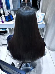 【髪質改善✨】 ピンピンにならない地毛風 縮毛矯正 ➕中間処理CMCトリートメント🌙 〔ミディアム、ロング用メニュー〕