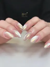 🌟オーロラベースonマグネットネイル🌟オーロラの上にマグネット全面塗り・2色まで可能🌈オフ有りの方も無しの方も！