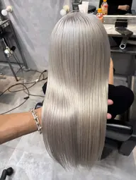 🩶ホワイトブリーチ⛓️💥2回ブリーチ・ケアブリーチ付き