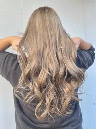 ダブルカラー+カット(ケアブリーチ変更可)トリートメント付き🌿