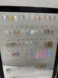 オフあり ハンド💅ラメグラ✨️
