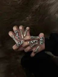 オフあり🐜長さだし＋Art design🦚