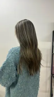🪄︎︎◝✩カット+ハイライト🤎お好みの太さや量でさせていただきます✨️