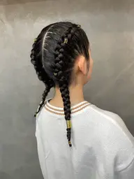 地毛コーンロウ２本（デザイン、エクステ別途）