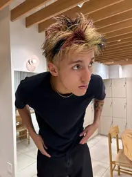 デザインカラー ＋ ケアトリートメント