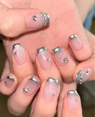 ⭐️フレンチ⭐️（ソフトジェルオフ +1100  長さ出しオフ+2200)💅