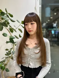 【骨格修正からトレンドスタイルまで】ladiesカット