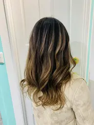 🌟バレイヤージュ＋つやつやカラー🌟