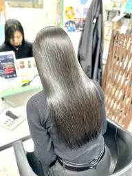 ブロー込み❣️ツヤカラー/全体染め🍀 タンパク質トリートメント付き✨️ミニモ限定価格❣️