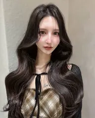 【就活生オススメ💼】黒染めしない𝐛𝐥𝐚𝐜𝐤 𝐜𝐨𝐥𝐨𝐫+高保湿トリートメント🖤