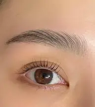 ハリウッドブロウリフト"+眉毛Wax(メイク込)