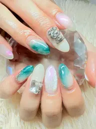 【ハンド】デザイン有りマグネットネイル(アート〜4本まで・パーツ付け放題)