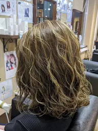 ハイライトカラー【白髪ぼかし◎】＋カラー専用グロストリートメント★メンズもＯＫ