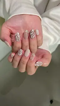 オフ込みデザインアート(5-7本アート、フレンチなど)