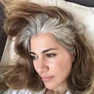 白髪染め Gray Hair (リタッチ)👩🏼‍🦳