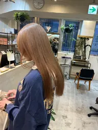 ブリーチ毛髪質改善ストレート