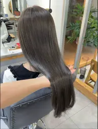 縮毛矯正+トリートメント🪞🤍🌿