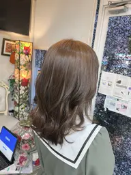 受付16時までアレルギーの方　全く頭皮にしみない安全な　ノンジアミンでオシャレ染が出来る。ノンジアミンオシャレ染カラー