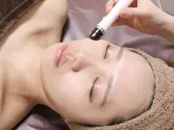 毛穴洗浄★ハイドロピーリング　フェイシャルマッサージ