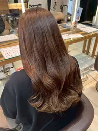 【ダメージを抑えたい方へ‼️】✨️ケアブリーチダブルカラー＋Aujuaトリートメント✨️️🫧