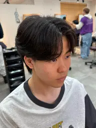 【学生限定】韓国ヘアにしたいクセ毛さん必見‼️ 《曲がる縮毛矯正 (カルマヘア) ➕ メンズカット》  韓国ヘア