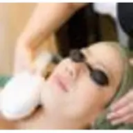 光フォト クレンジング→角質毛穴洗浄→光フォト→生コラーゲンシートマスク→ヘッドマッサージ→お仕上げ