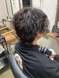 【男性にオススメ‼️】✨️期間限定平日メニュー✨️メンズパーマ¥9000〜