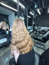 《🎀ブリーチ初めての方🎀》カラー+ブリーチ+コーティングトリートメント+仕上げはお好みで🌟