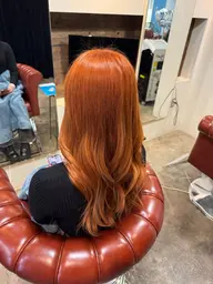 【ケアブリーチ🎀傷みが気になる方に】ダブルカラーメニュー【ブリーチ➕カラー】⚠️黒染め履歴の方❌