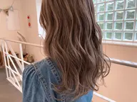 ✨【ケアブリーチ使用❤︎ダメージレス】カット & 全体ブリーチ&外国人風カラー & トリートメント✨