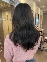 💎艶キープ！ケアカラー × トリートメント付き💎