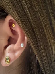 夏のオシャレに耳ツボジュエリー