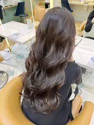 【💝土日祝限定💝新生活前に！】透明感カラー＋似合わせカット＋高保湿3STEPトリートメント（スタイリング付き）