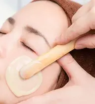 今話題のフェイスWAX(松ヤニパック)💙全顔7700円!💙毛穴ダイエット、産毛脱毛で赤ちゃん肌へ!*男性にも人気!