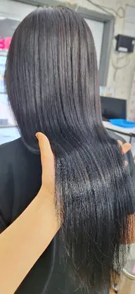 【美髪を目指したい方❣️】ヘナカラー+潤いシルク+サラ艶イオンミスト+スパ🙌💆‍♀️