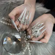 ✨️当日限定1000円OFF 本日🈳✨スカルプ10本ストーン付け放題 🤍