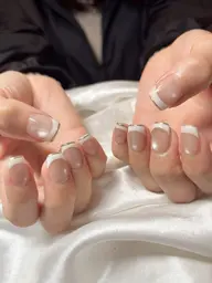 ご新規様オフ無料♥. フレンチネイル💕