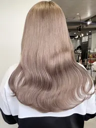 4月期間限定ブリーチ＋カラー【初ブリーチ・リタッチ・ケアブリーチ】¥9,900