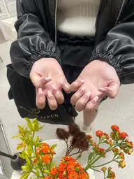 【オフ無】長さだし🎀フレンチ🤍